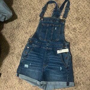 No Boundaries shortalls NWT, size M (7-9)